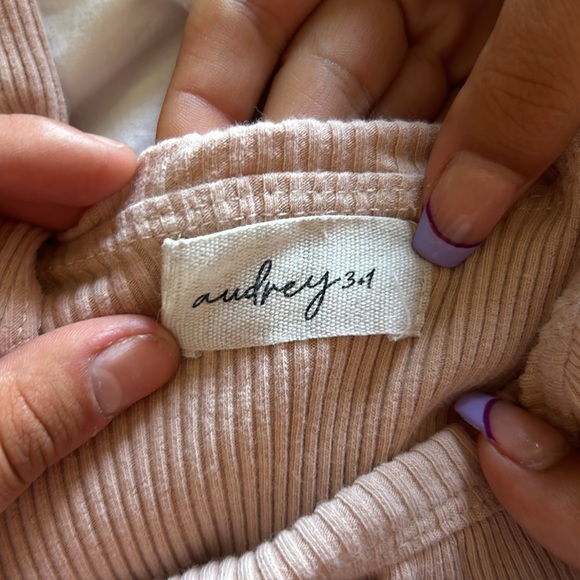 pink tank size small, nectar boutique clothing - Picture 2 of 2